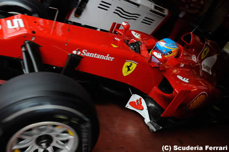 フェラーリ、アロンソのみ改良パーツをテスト