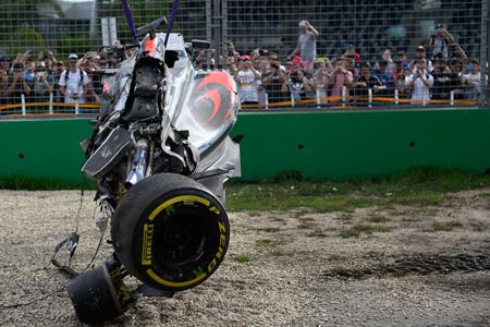 アロンソは46Gの衝撃…肩の部分が破損していたシート、FIAが調査