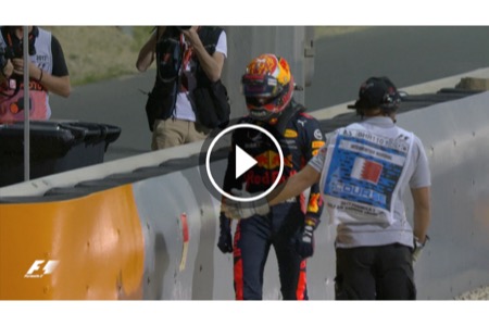 【動画】フェルスタッペン、ブレーキトラブルで真っ直ぐウォールへ／F1バーレーンGP決勝レース