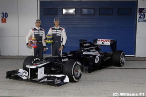 ウィリアムズ、FW34を発表。段差ノーズにコンパクトなリア