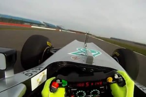 【動画】メルセデスAMG W03車載映像
