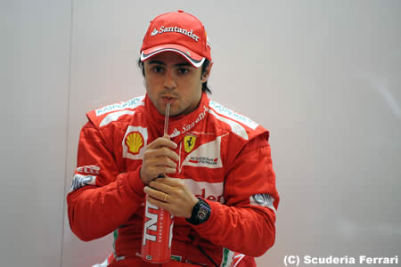 フェリペ・マッサ解雇説をフェラーリが即座に否定