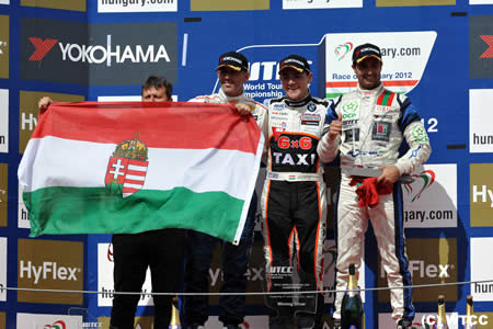 WTCC第5戦ハンガリー、イバン・ミュラーと地元ノルベルト・ミケリスが優勝