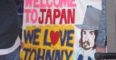 【映画】ジョニー・デップを歓迎するファンのメッセージ『ダーク・シャドウ』ジャパンプレミア