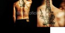 フェルナンド・アロンソ、背中に入れた武士のタトゥー画像を公開