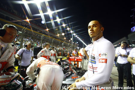 ハミルトンのマクラーレン残留を予想する元F1チャンピオン