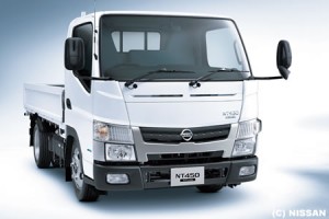 日産と三菱ふそう、小型トラックのOEM供給について正式合意