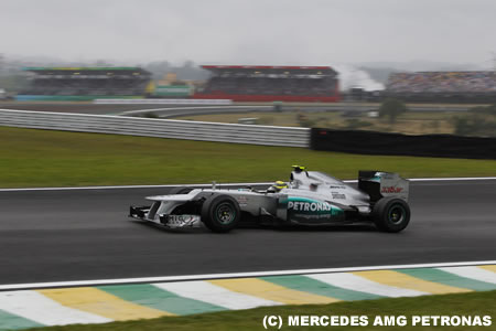 メルセデスAMGとフェラーリ、2013年F1マシンが衝突テストに合格