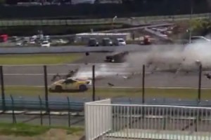 【動画】フェラーリ・レーシング・デイズ2013鈴鹿、大クラッシュの瞬間