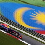 F1マレーシアGP、悲しみの中で予定通り開催