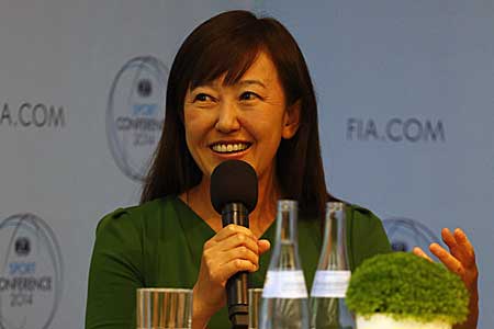 井原慶子、アジア人女性初のル・マン完走後、FIA世界評議会でパネリストとして出席