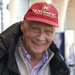 メルセデスAMGのニキ・ラウダ会長、フェラーリへのエンジニア流出を否定、イギリスGPの中断を非難