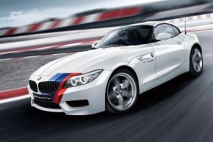 BMW、Z4の特別限定車「sドライブ20i GTスピリット」を発売