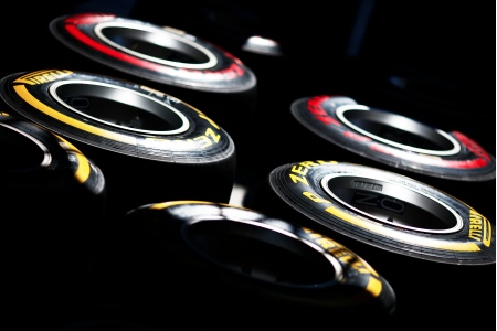 ピレリ、ベルギーとイタリア、シンガポールGPのタイヤを発表