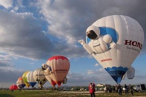 ホンダ、「2015熱気球ホンダグランプリ」を特別協賛