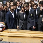 ビアンキの葬儀に多数のF1ドライバーたちが参列