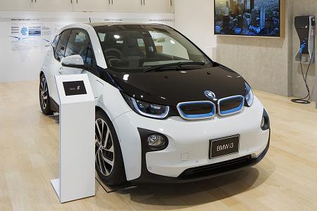 BMW、日本初の電気自動車カーシェアリング・サービスを開始。年内は3,900円から