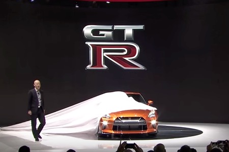 【映像】「これが日産史上最高のGT-R！」ニューヨークで世界初公開