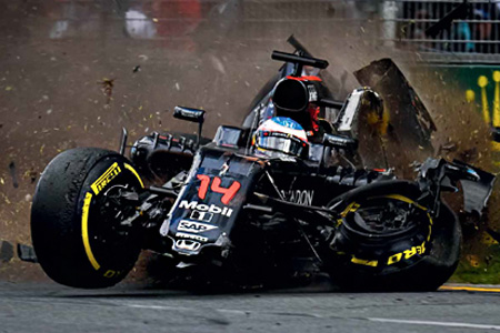 FIAがアロンソの大クラッシュをハイスピードカメラで分析、次は「生体データ」活用を目指す