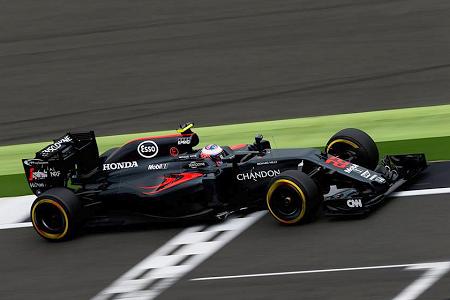 【マクラーレン・ホンダ】「雨になれば我々のドライバーの力が発揮される」／F1イギリスGP2日目