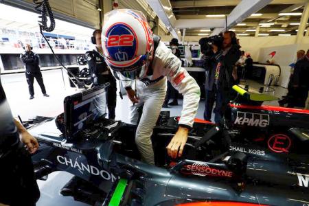 【マクラーレン・ホンダ】バトン「リアウイング破損がQ1脱落の原因」／F1イギリスGP2日目