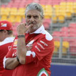 フェラーリ反論、ボスがタバコのポイ捨てで罰金・6時間拘留