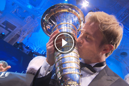 【動画】ニコ・ロズベルグ、FIA表彰式でトロフィーにキス　豪華な会場に豪華な面々