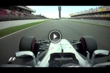 【車載動画】「2.7秒差ってどのくらい？」ボッタス最速タイム更新 vs. 2016年予選1位ハミルトン