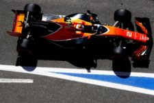 【P1速報】メルセデスがフェラーリ引き離す。アロンソはまたエンジントラブル／F1スペインGPフリー走行1回目
