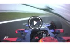 【動画】カルロス・サインツ、ヘアピンでクラッシュし破片が飛び散る／F1日本GPフリー走行1回目
