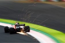 【P1速報】“最後の”マクラーレン・ホンダ、トップ10発進／F1日本GP