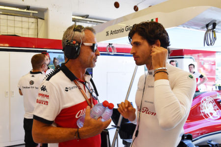 【F1テスト】アントニオ・ジョビナッツィ「昨日はフェラーリ、今日はアルファロメオ・ザウバーで走れて満足だよ」