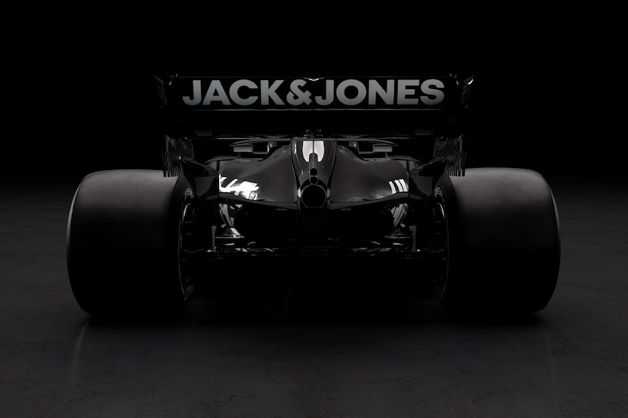 【動画・画像】ハースF1、メンズウェアの『JACK＆JONES』と契約延長「ジーンズの耐久性を実証する」