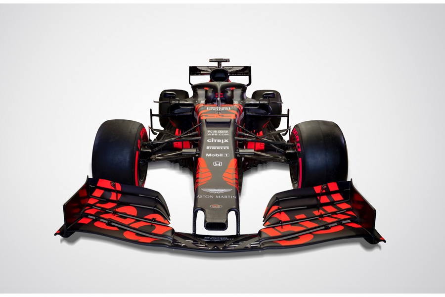 【F1新車】レッドブルの斬新なカラーリングは「一回限り」　ホンダと組んで再びチャンピオン獲得へ挑む