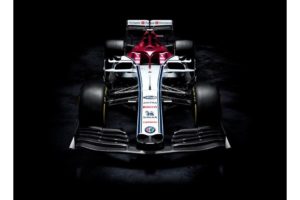 【画像：F1新車】アルファロメオ、2019年用の新車『C38』発表！