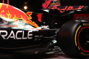 【F1新車】レッドブル、2022年の新車『RB18』にホンダ・レーシングの『HRC』ロゴを掲載