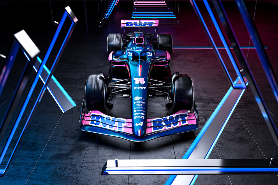 【動画：F1新車発表会】アルピーヌF1、2022年F1カー『A522』はブルーとピンク！