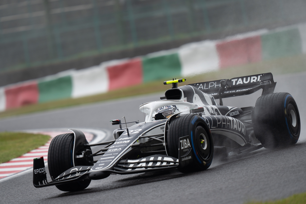 【FP1レポート＆順位：F1日本GP】おかえり「HONDA」F1ドライバーが3年ぶりの鈴鹿を堪能！雨のFP1はアロンソが最速！初の母国GP角田裕毅は無理せず19番手