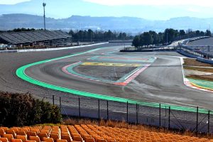 F1スペインGPの舞台バルセロナに“象徴的高速コーナー”復活！元F1ドライバー「速くなる！パワステなしの時は体が大変だった」