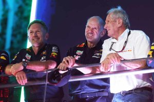 【レッドブルF1】「ニューウェイは我々と一緒に引退する」チーム首脳ヘルムート・マルコが“天才F1デザイナー”との契約更新を認める
